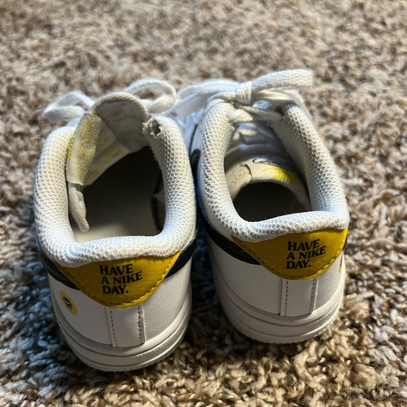 Nike Kids Air Force 1 “Have a Nike Day” - Picture 4 of 7